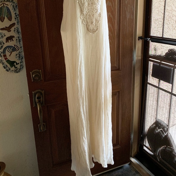 Dress - Picture 3 of 4